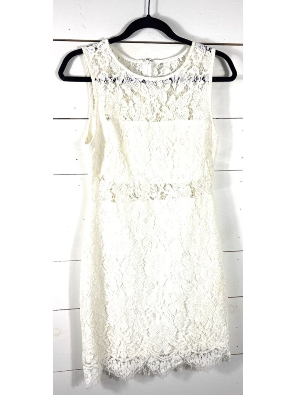 Lulus White Lace Sleeveless Mini Dress Scalloped Hem Fully Lined Size M